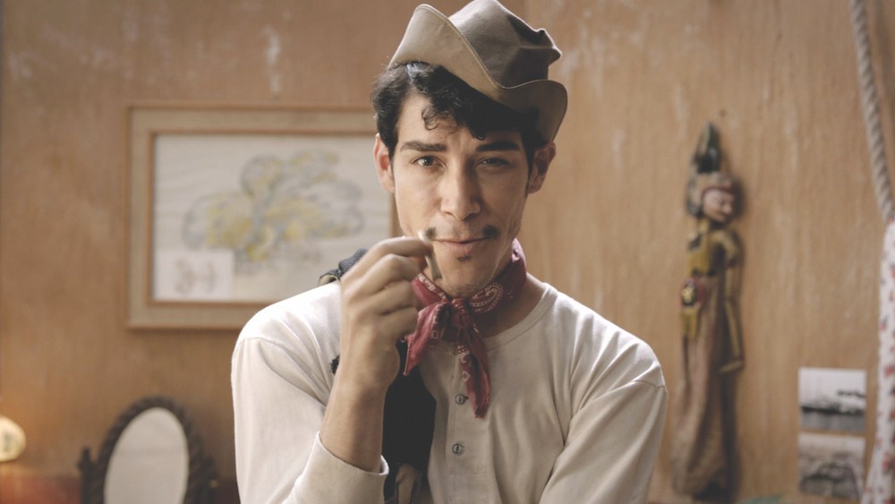 Óscar Jaenada as iconic Mexican actor Mario Moreno in the 2014 biopic Cantinflas