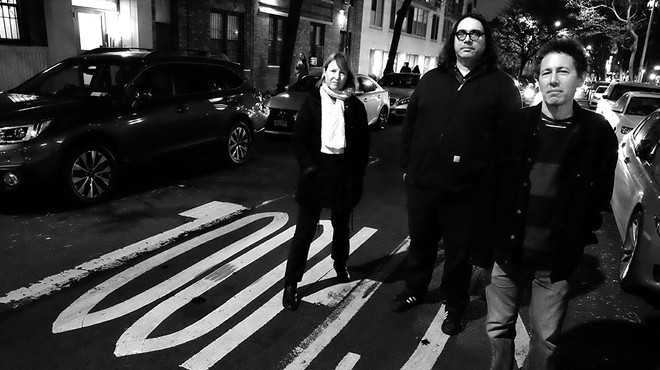 Yo La Tengo emerged during the '90s as an indie-rock institution.