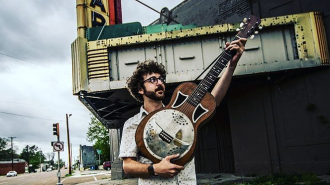 Lowcountry Brings Folk Singer-Songwriter Brandon Taylor to the Stage