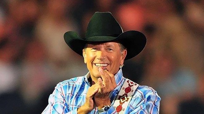 Country singer George Strait is closing his San Antonio Rose Palace and seeking a buyer for the equine event center.