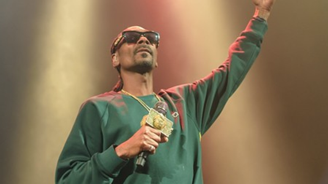 Snoop Dogg Bows Out of Essex Arts &amp; Music Festival, Ashanti Filling His Place