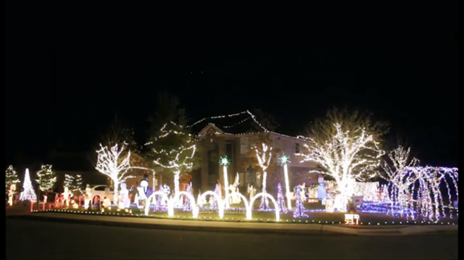 Boerne Family's Christmas Lights Display Goes Country This Year