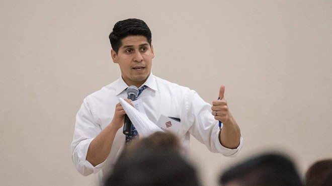 Rey Saldaña speaks to constituents during a 2019 town hall.