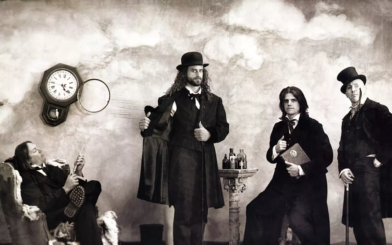 Image: Tool and Primus