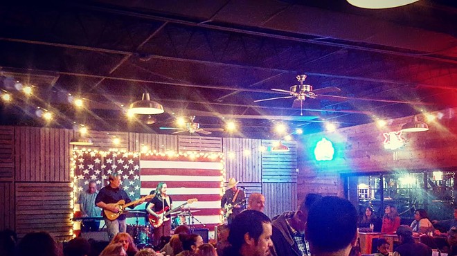 The Pigpen: A Friendly Spot for Beer, Barbecue and Music