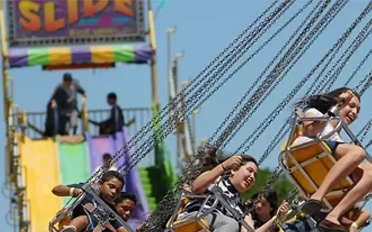 Image: Fiesta Carnival
