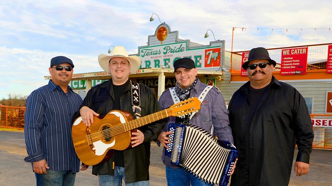 Los Texmaniacs to Play Squeezebox