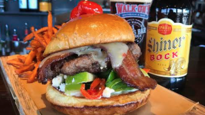 Walk-On's Bistreaux & Bar Gets Into Holiday Spirit with Blitzen Burger
