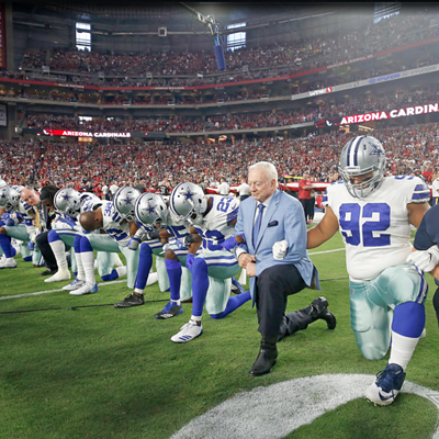 Dallas Cowboys Kneel, and Then Stand, Before Monday Night Game
