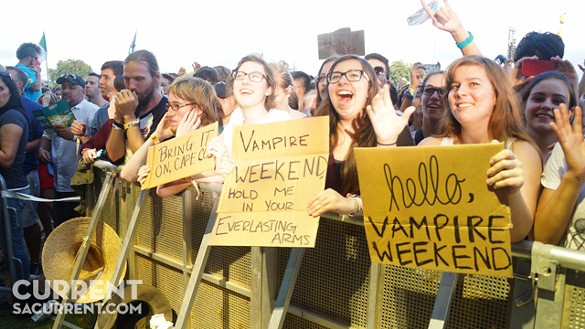Vampire Weekend fans