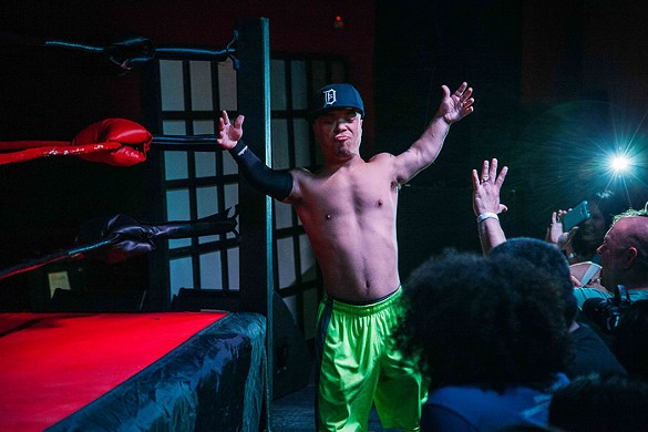 32 Photos Of The Micro Wrestling Federation's Big Brawls At The Korova