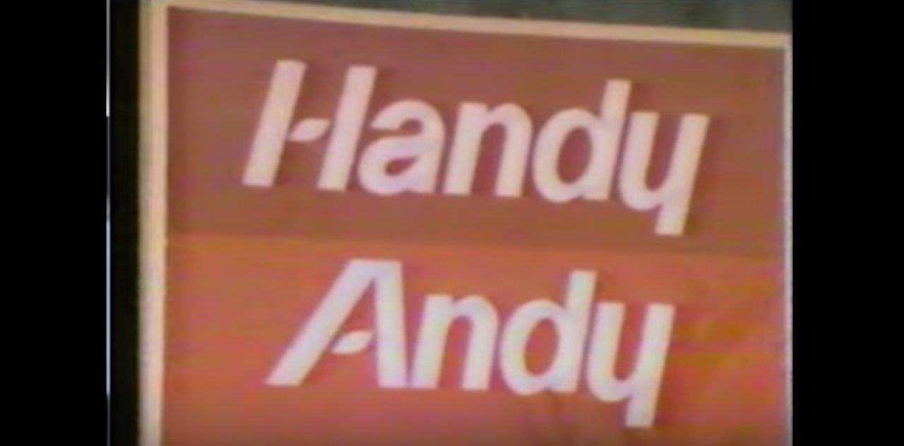 Handy Andy used to be your go-to grocer.
RIP Handy Andy. At least we still got La Fiesta.
Screenshot via YouTube / SanAntonioNews78