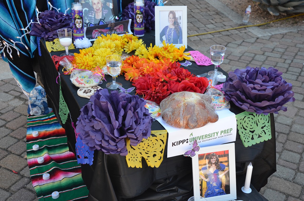 All the Colorful Día de los Muertos Altars We Saw at Muertos Fest