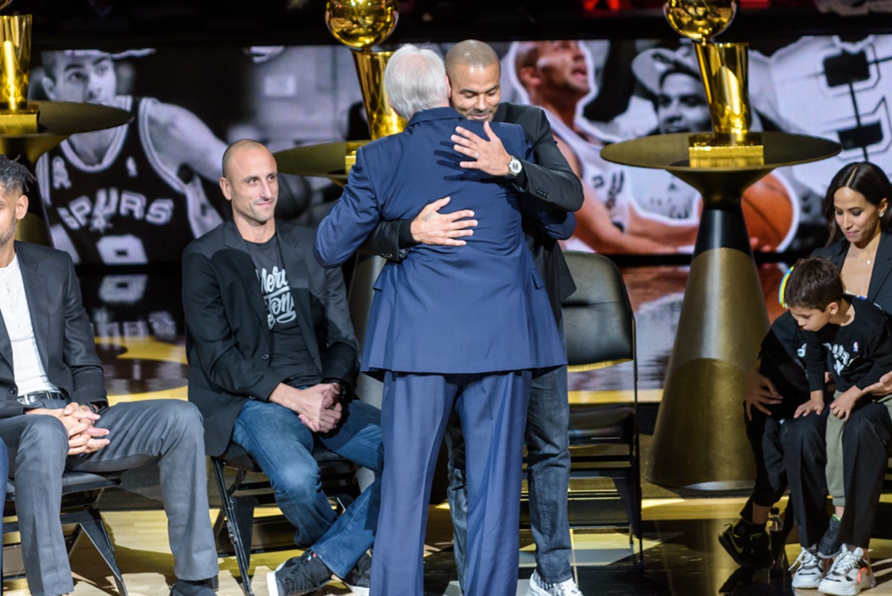 Photos: Spurs Fans, Former Teammates Pay Tribute to Tony Parker at Jersey Retirement Ceremony