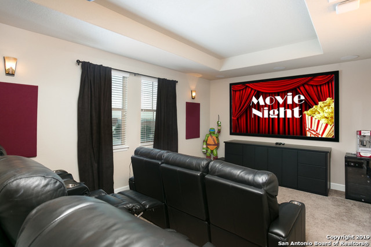 Green even added a home movie theater to the home. How cool!