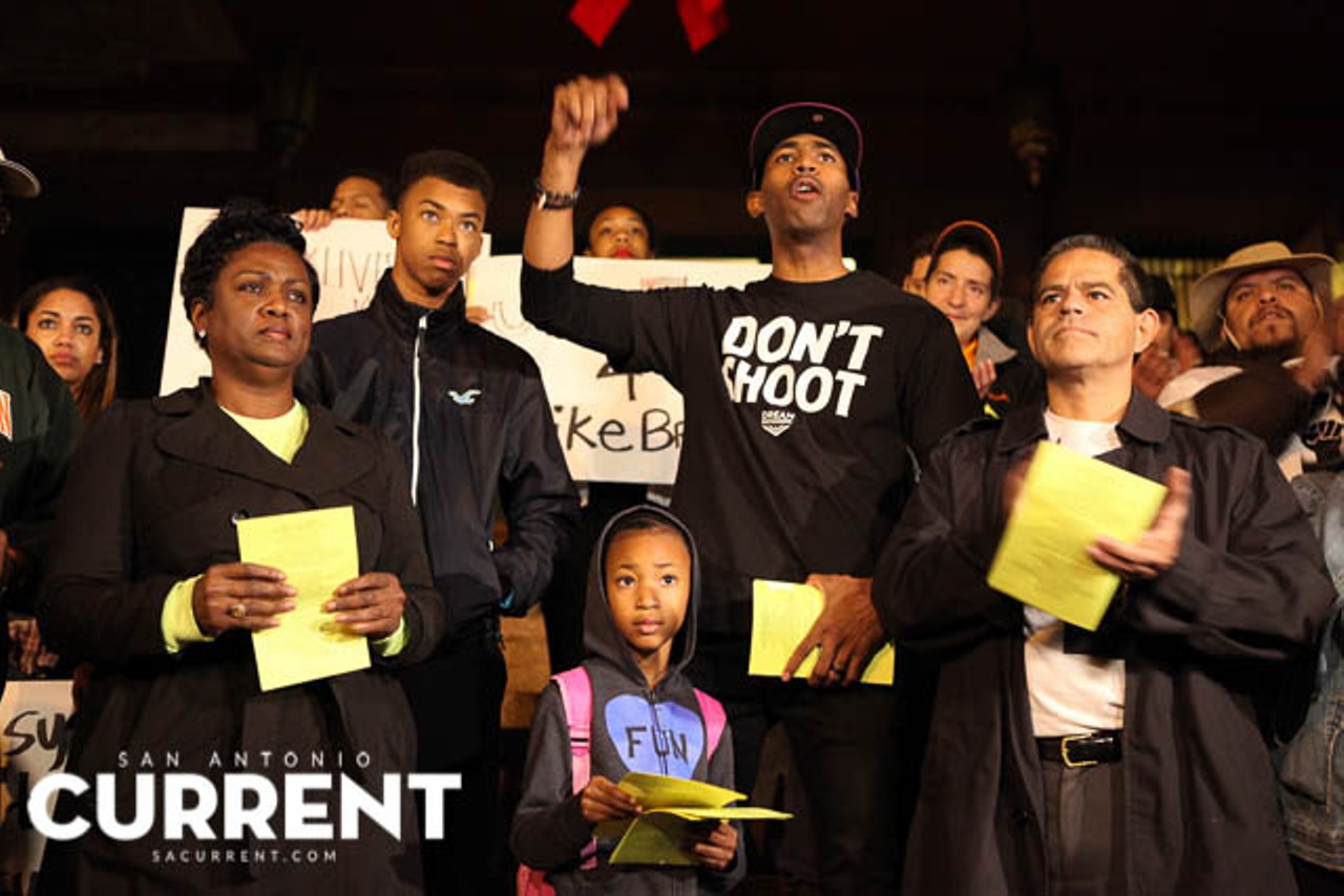 28 Powerful Photos from the Ferguson Rally at Bexar County Courthouse