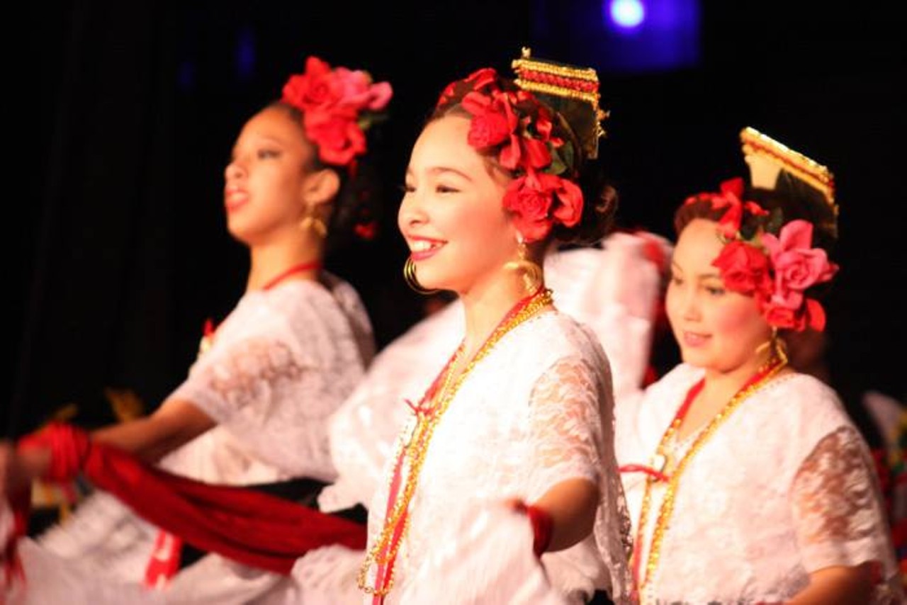 Stop by Fiesta de Navidad
On Friday, December 15, the Lila Cockrell Theater will host the Ballet Folklorico Mexicano for their dance performance. Tickets to this holiday show can be found here.
Photo via Facebook, Fiesta de Navidad. By Edward Benavides.