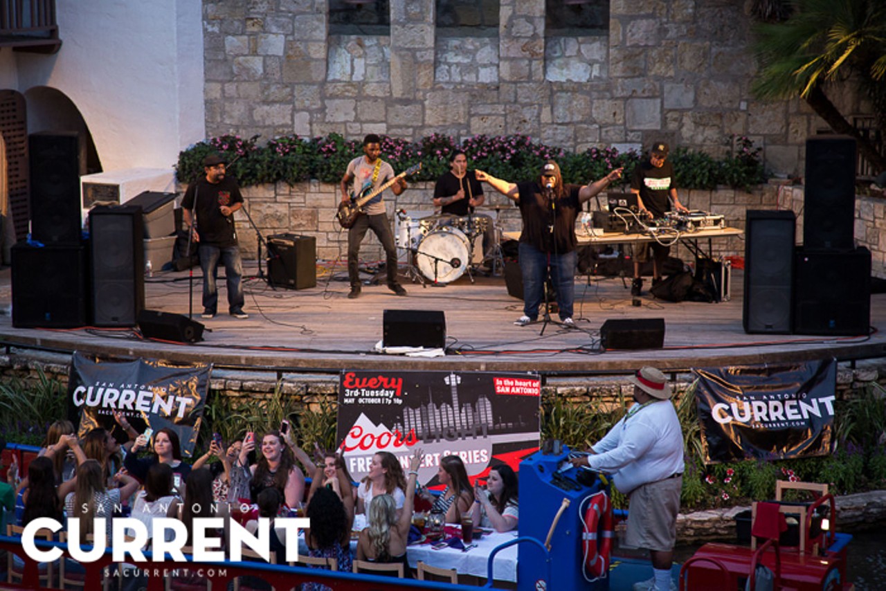 62 Photos Of The Coors Light Free Concert Series With Carlton Zeus