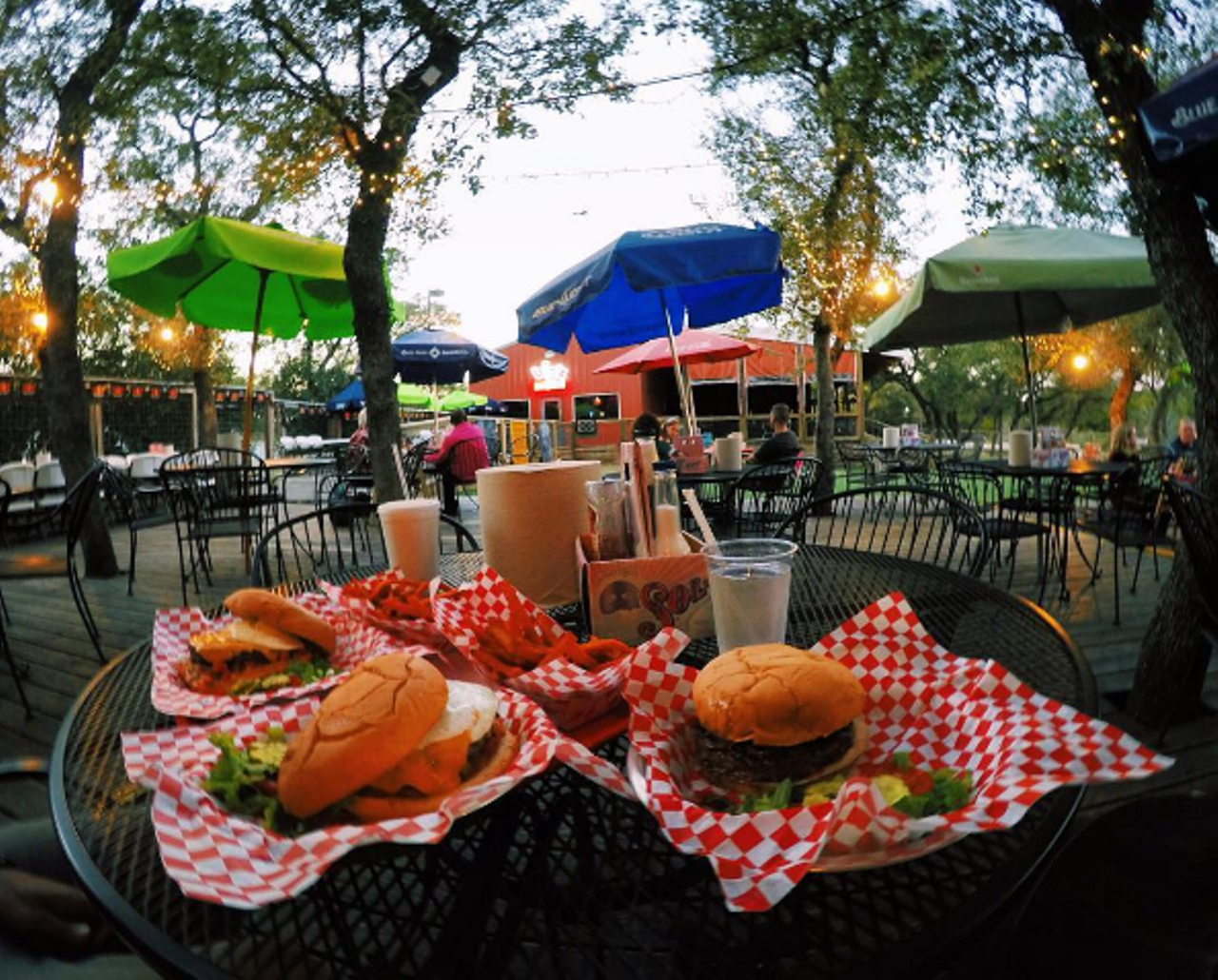 Big'z Burger Joint
Multiple locations
Big'z, known also as the party barn, has a large area for kids to run wild while the older folks can choose from a list of more than 40 beers. 
Photo via Instagram/sea_of_starss