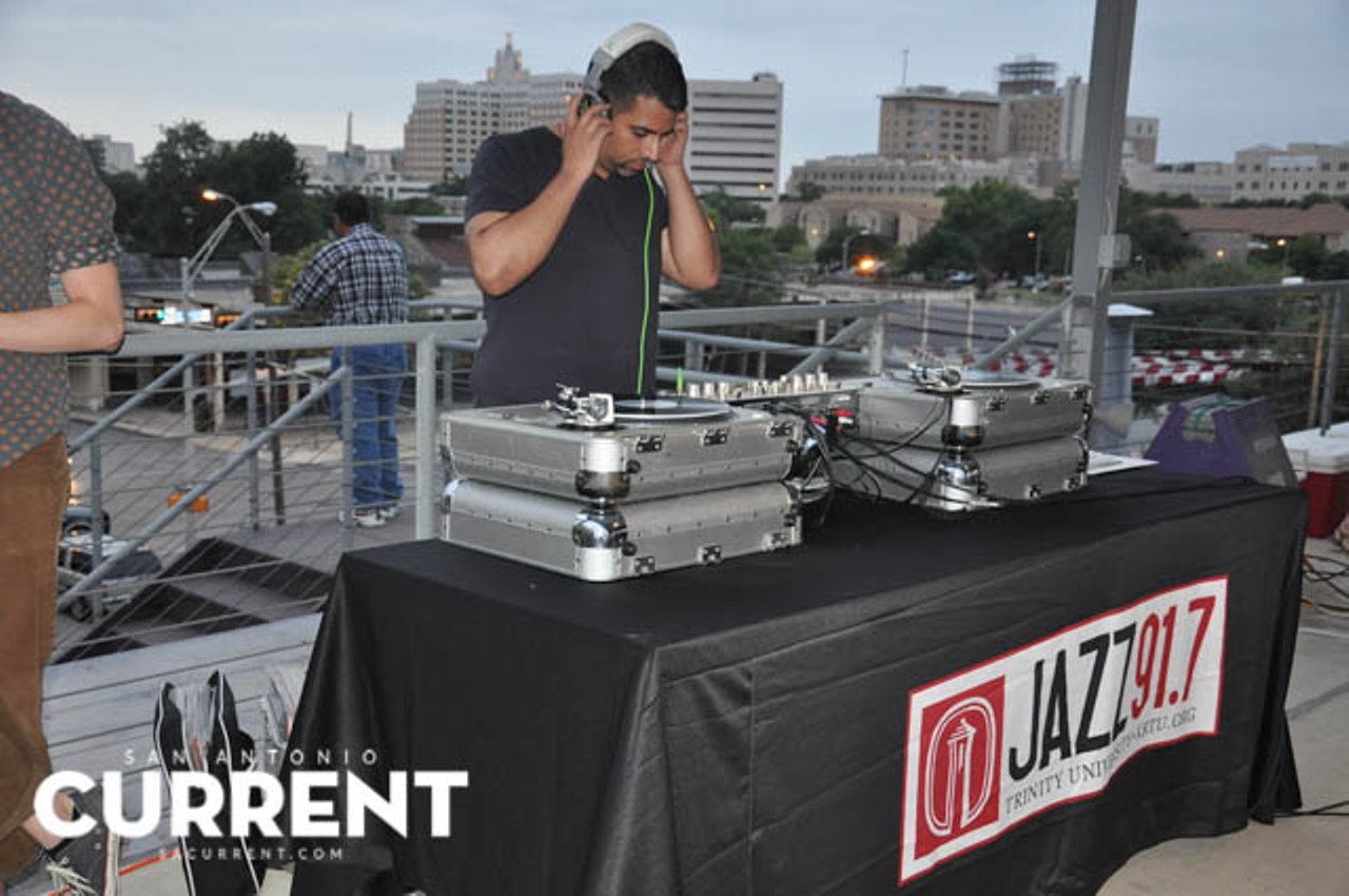 45 Ritzy Photos of Rooftop Jazz at Artpace