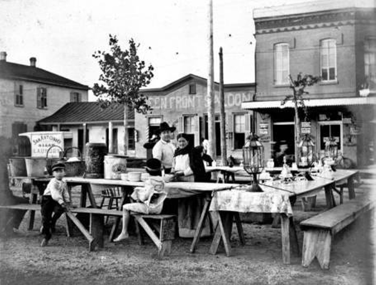 Chili stands in Haymarket Plaza, 1902. 
Photo provided by the UTSA Special Collection