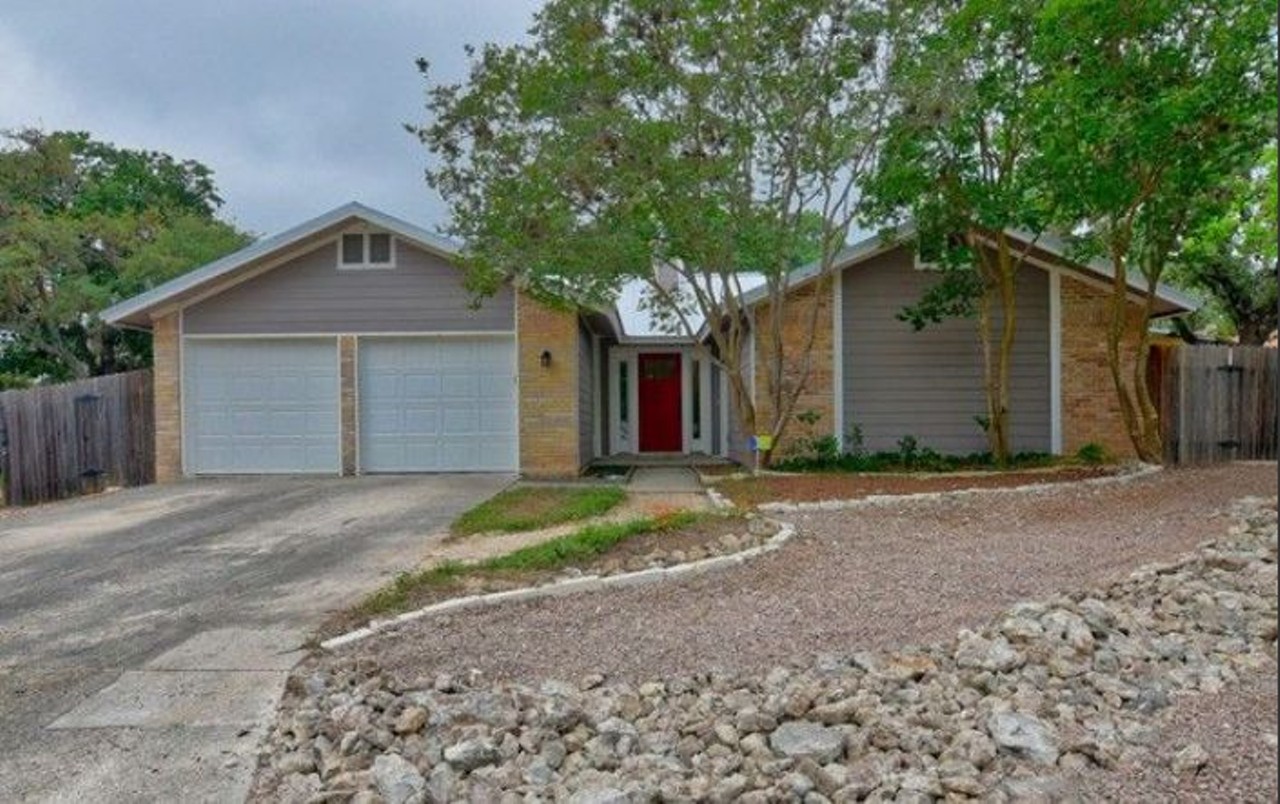 9835 Boulder Hill St., 78250
$210,000, 3 beds, 2 baths, 2,174 sq. ft., 0.32 acres lot
This spacious home that is close to the Lackland, USAA and Medical Center, has an open floor plan, tall ceilings, in-wall surround sound, new bathroom updates and much more. With several neighborhood amenities, this is a great spot for a small family looking to get settled in.