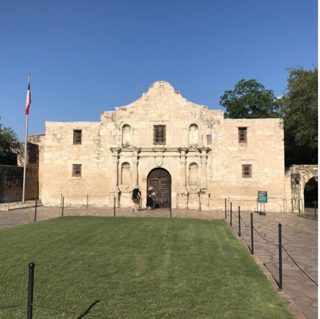 Visit the Alamo
(210) 225-1391, 300 Alamo Plaza, 
thealamo.org
This might be such a touristy sight, but it is free and everyone loves the Alamo. Guided tours are available at a price. 
Photo via Instagram 
charlie__waters
