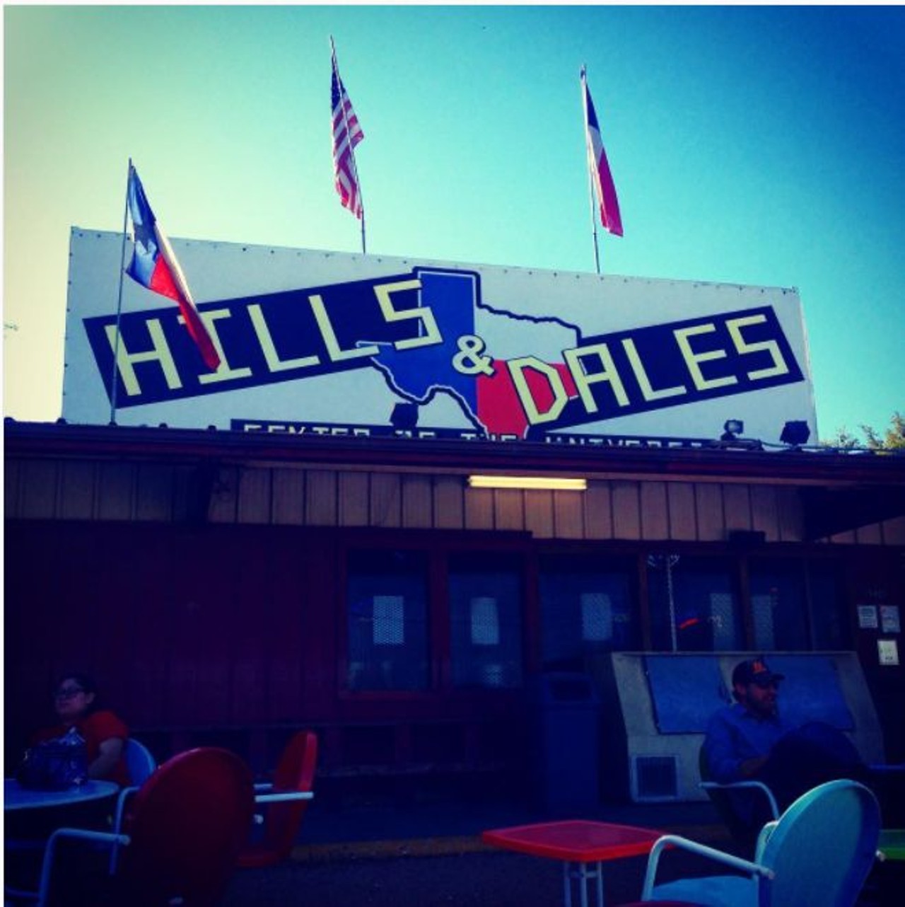 Hills and Dales Ice House
15403 White Fawn Drive
If you find yourself on the city's northwest side, stop in to "the center of the universe" for a cold brew and some pup time.
Photo via Instagram,  tristanjolly