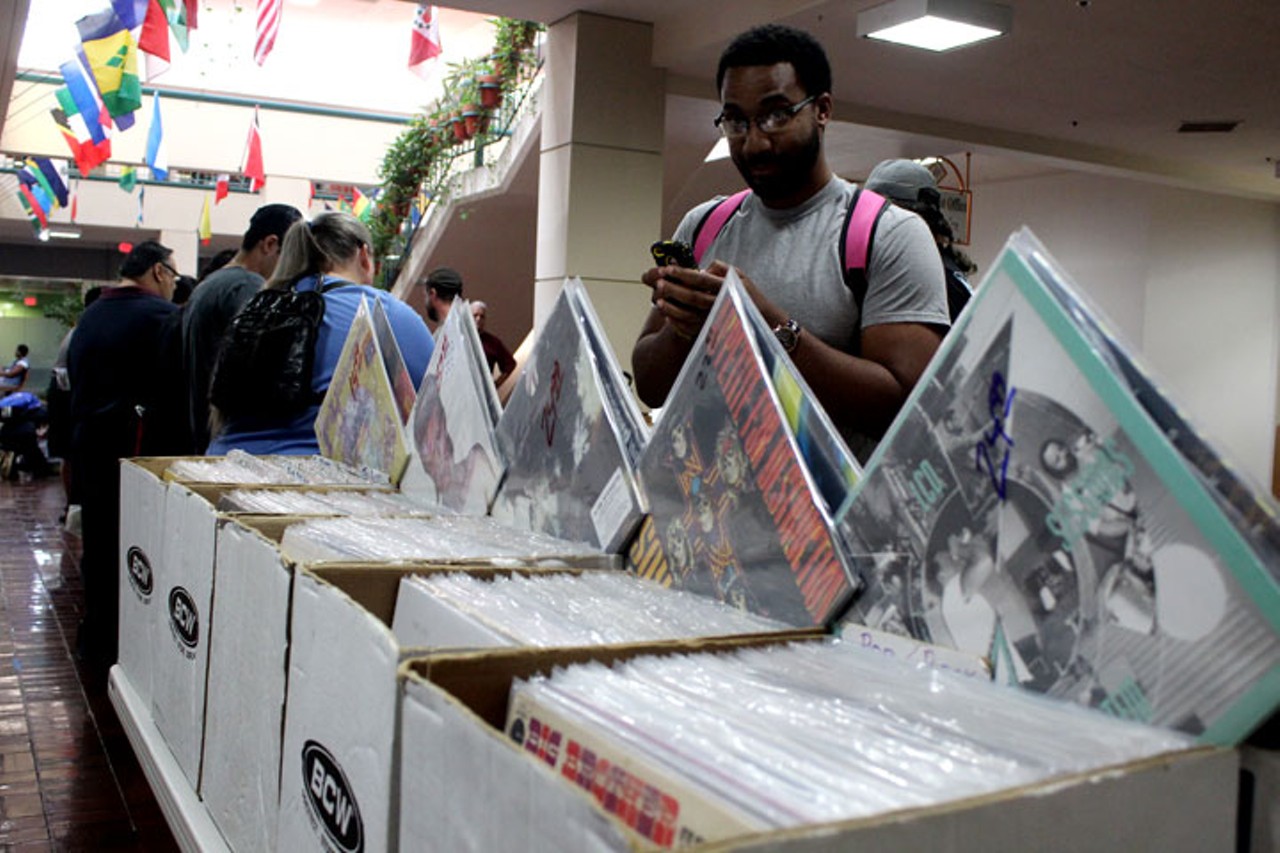 Sound on Wax Record Show Takes Over Wonderland