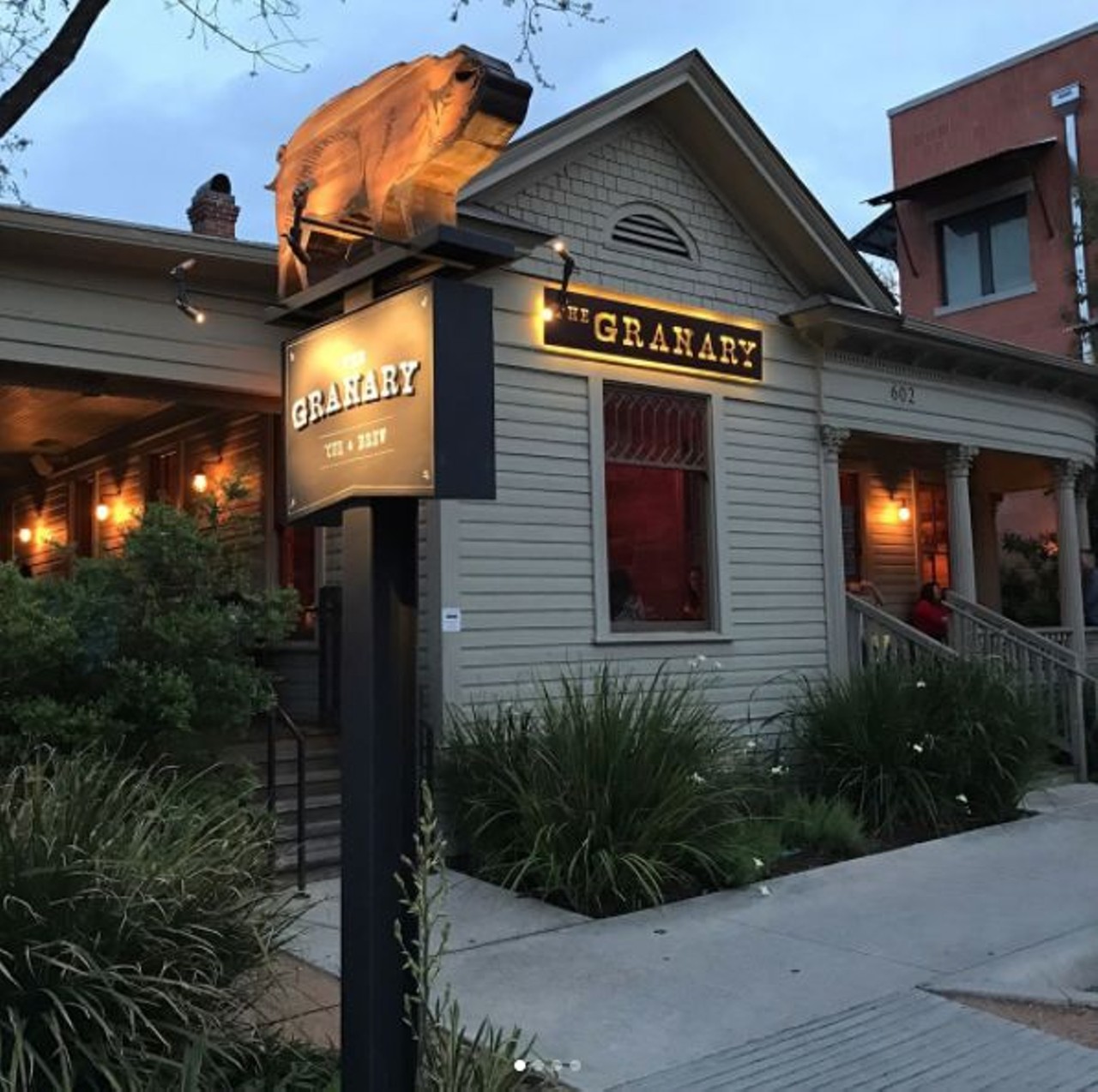 The Granary 'Cue & Brew ?
602 Avenue A, (210) 228-0124
The restaurant and brewery is one of the best spots in town to grab some 'cure and is certainly a must-visit for anyone new to San Antonio.
Photo via Instagram, dogandafrog