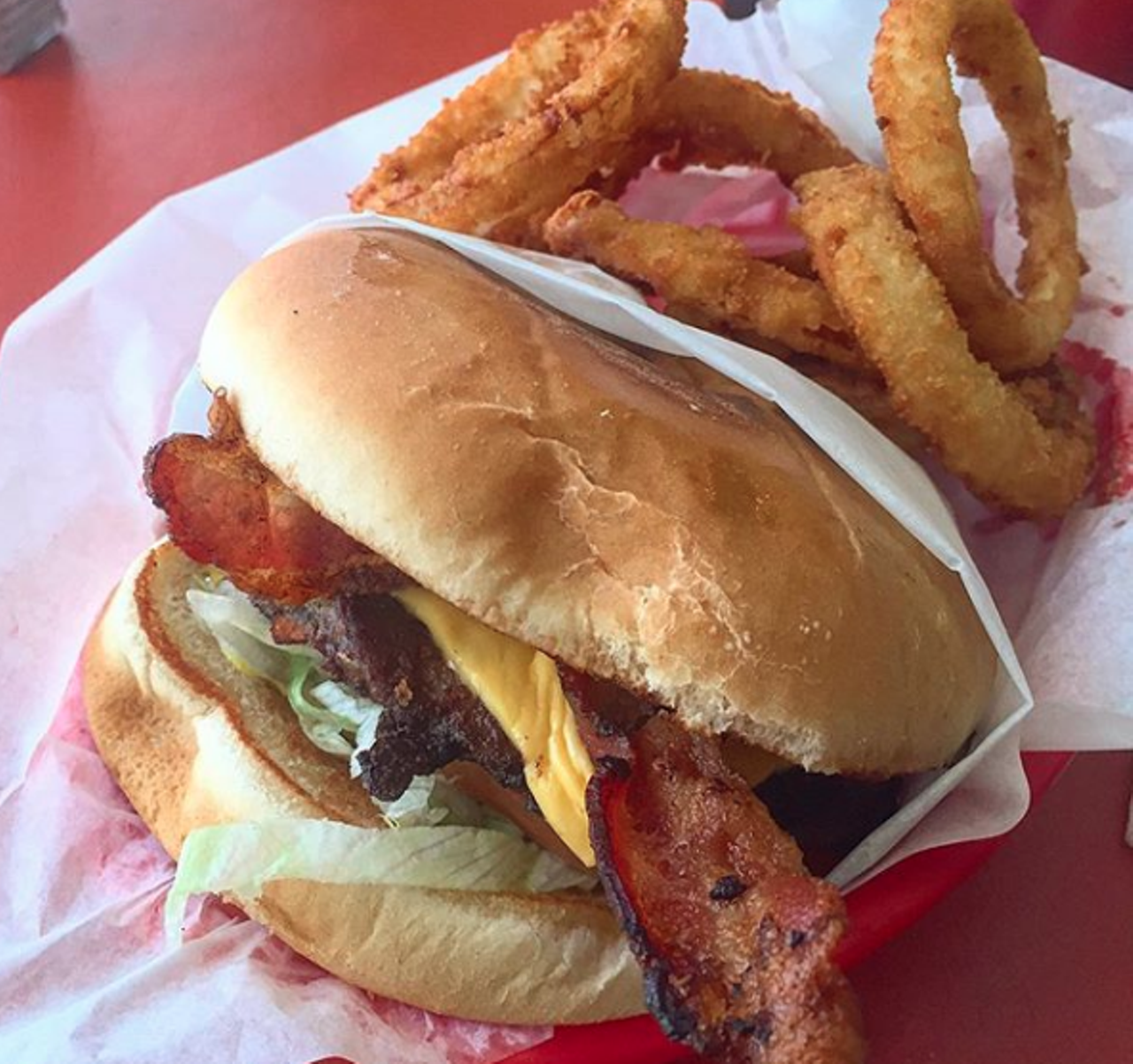 Candy’s Old Fashioned Burgers
115 S Flores St, (210) 222-9659, candysburgers.com
Channel some old-school diner vibes and munch on a juicy burger from Candy’s. Feel free to add extras, like mushrooms, jalapenos, bacon, chili or BBQ sauce.
Photo via Instagram / lplee_
