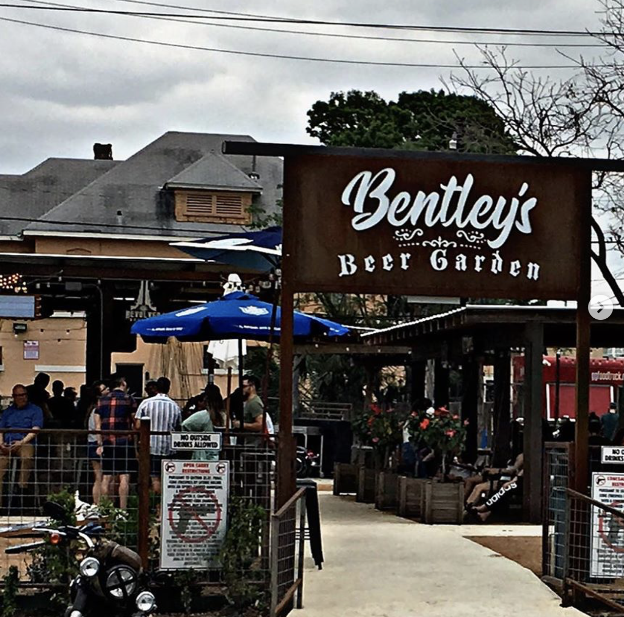 Bentley’s Beer Garden
802 N Alamo St., (210) 980-9401, facebook.com/bentleysbeergarden
Situated on North Alamo Street, near Roadmap Brewing Co., Bentley’s has got it all: large outdoor bars, TVs, swing seats, live music stages and frozen margs. Check their social media for band lineups. 
Photo via Instagram /  
flashlucich