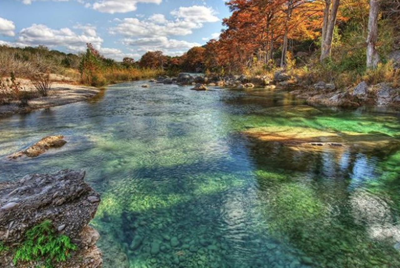 Garner State Park
234 RR 1050, Concan, (830) 232-6132, tpwd.texas.gov
Garner is popular during summer for a reason – have you ever floated the Frio River?! Even beyond summer, Garner is a must-see during fall. The foliage here actually changes, and you’ll be able to experience it all without enduring the extreme heat of summer – you can even rent a cabin or camp out in a tent if you’d like. Now that’s a win-win.
Photo via Instagram / nature_tx