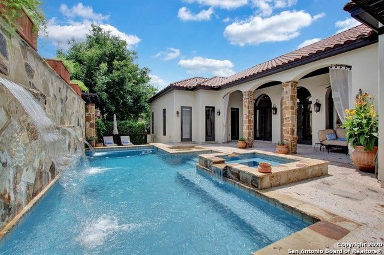 16 Esquire
$1,700,000
Luxuriate in the hot tub, stay dry by the built-in firepit or swim laps under cascading waterfalls. This pool nails the trifecta.