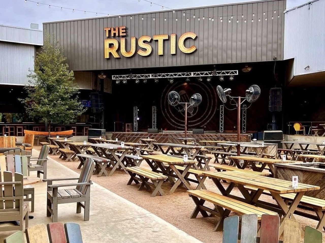 The Rustic
17619 La Cantera Parkway, #04, (210) 245-7500, therustic.com/san-antonio
Sitting right outside of the loop, The Rustic offers live music, a huge outdoor seating area and a diverse food menu.
Photo via Instagram / therusticsa