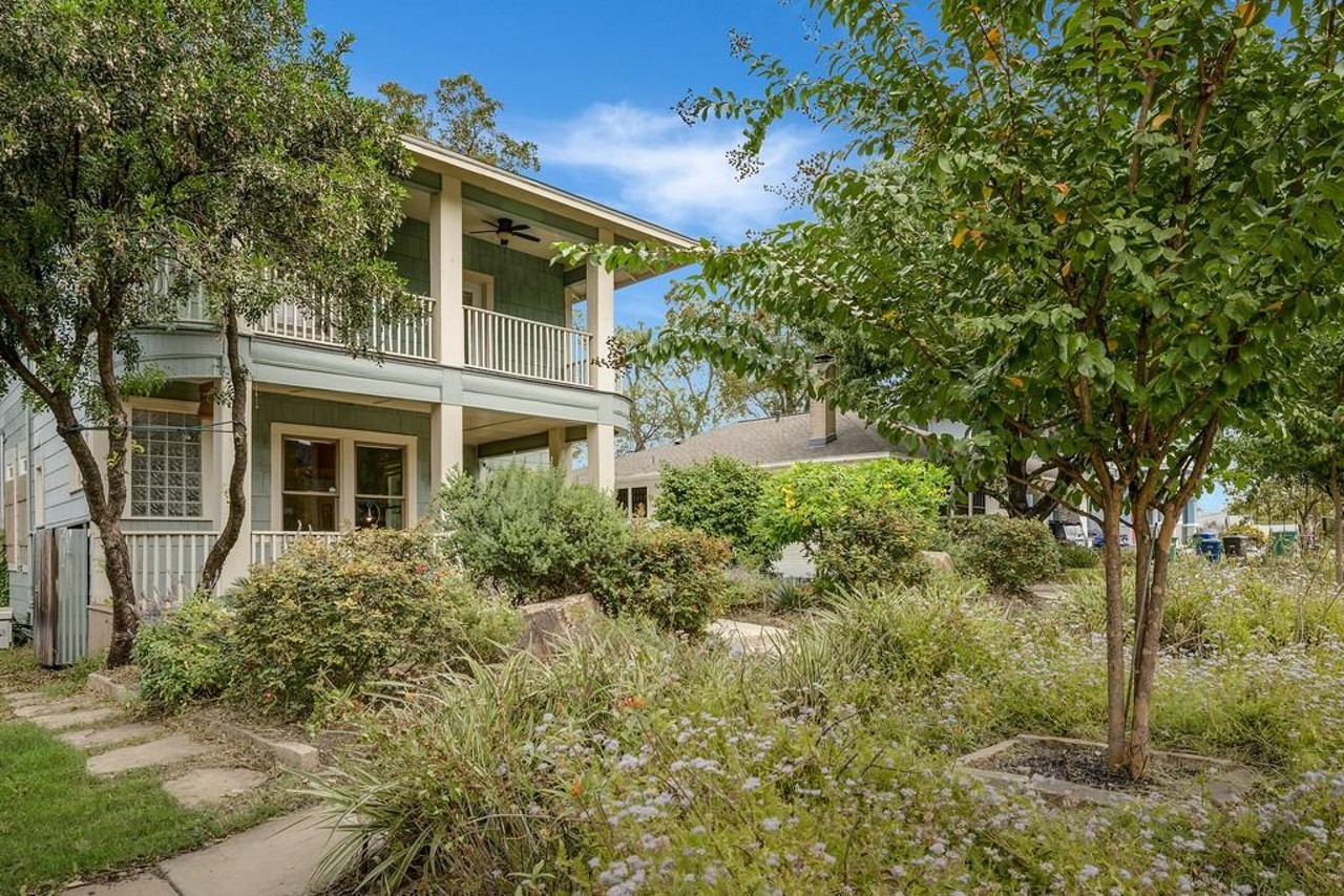 A beautifully restored 1915 home for sale was one of the first houses built in San Antonio's Beacon Hill