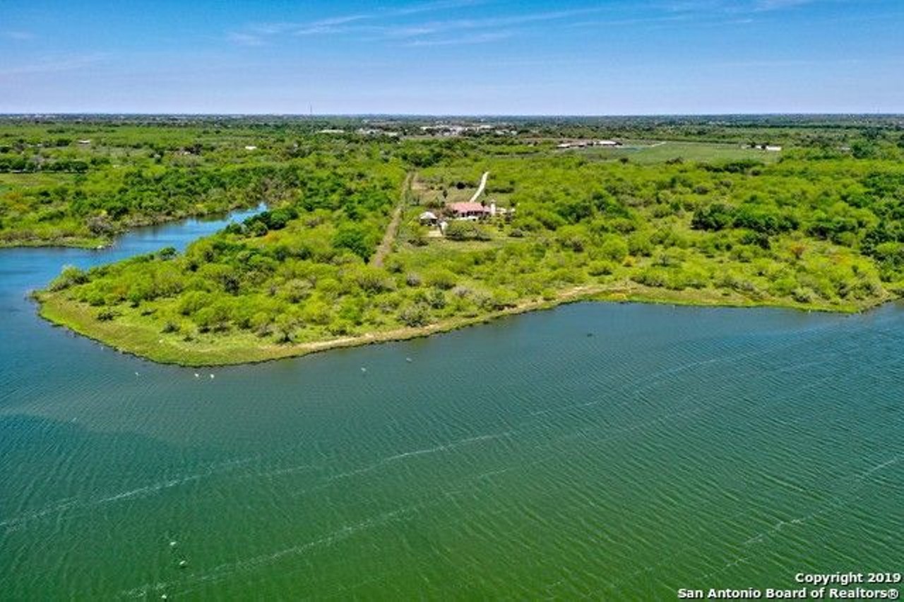 A House on Calaveras Lake Is for Sale, and It Feels Like an Island Resort