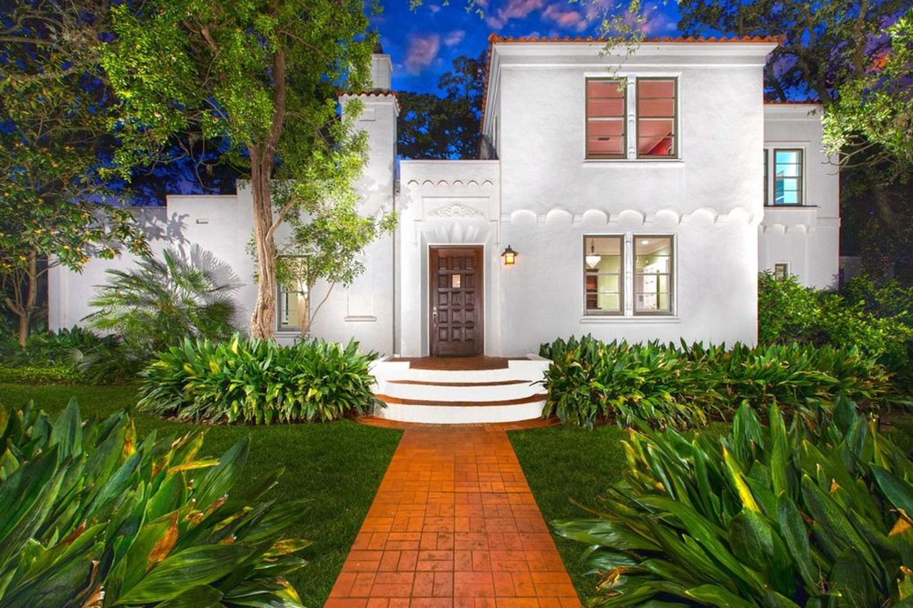 A Mansion Now on the Market in Alamo Heights Looks Like a Clone of the McNay Art Museum