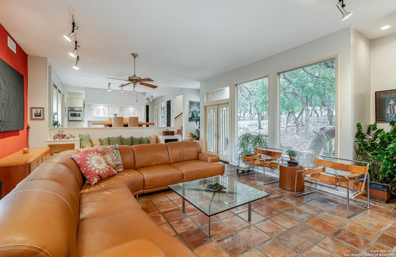 A San Antonio architect's stylish and secluded '70s home is on the market for the first time