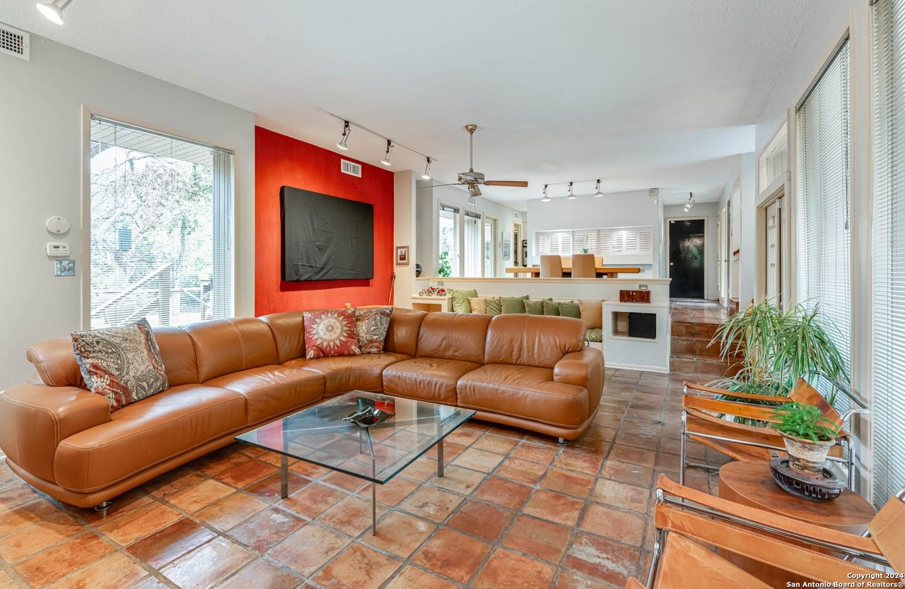 A San Antonio architect's stylish and secluded '70s home is on the market for the first time