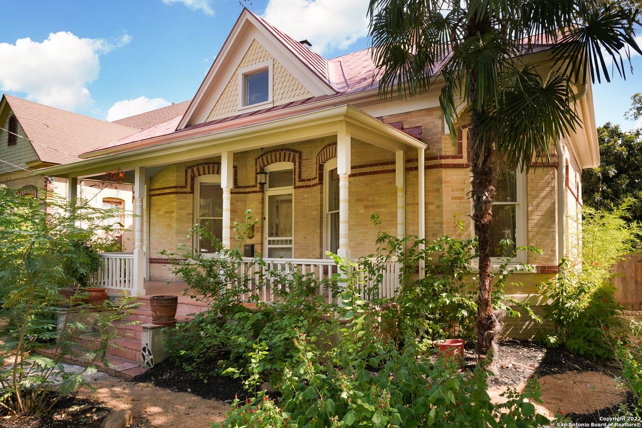 An 1890s Victorian home on San Antonio's list of historical landmarks list is now for sale