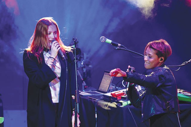 Bangerz Sisters: Icona Pop opens for Miley