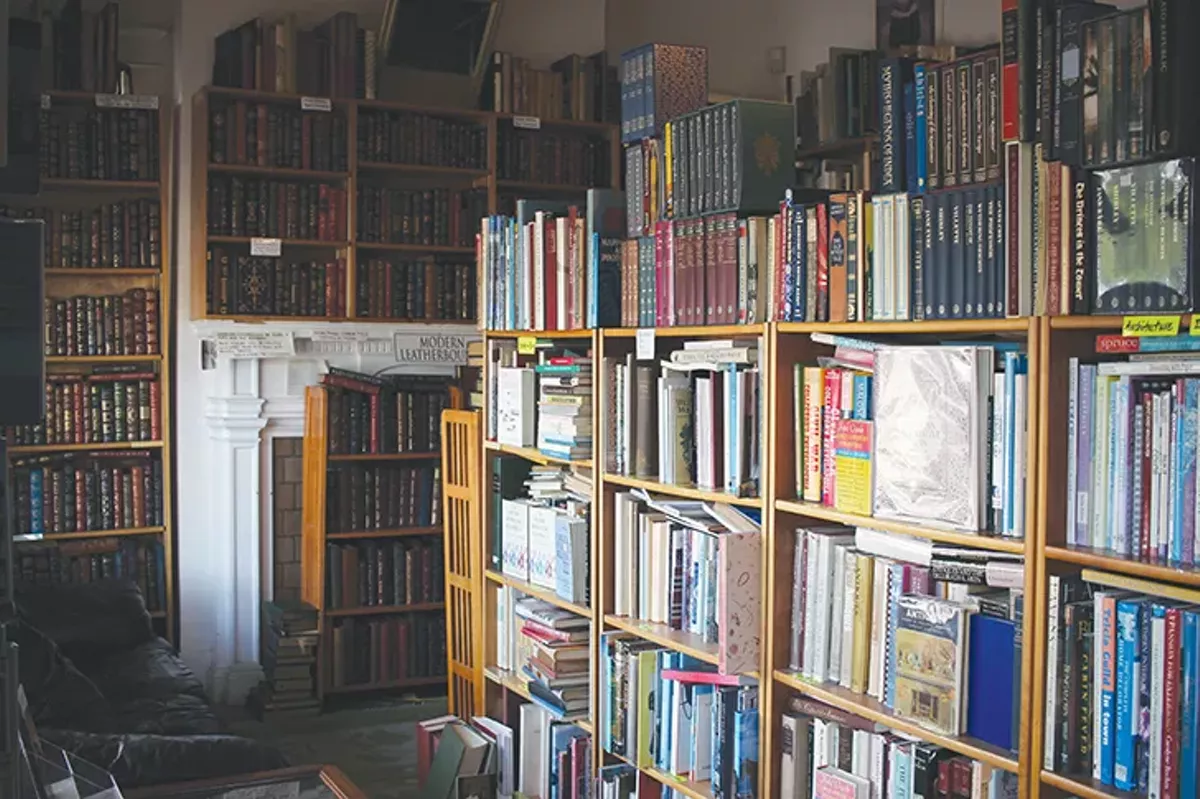 Image: Best Used Bookstore