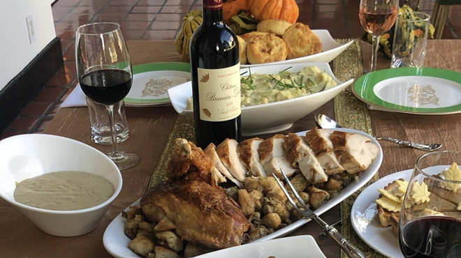 Downtown San Antonio luxury hotels offering curbside Thanksgiving packages