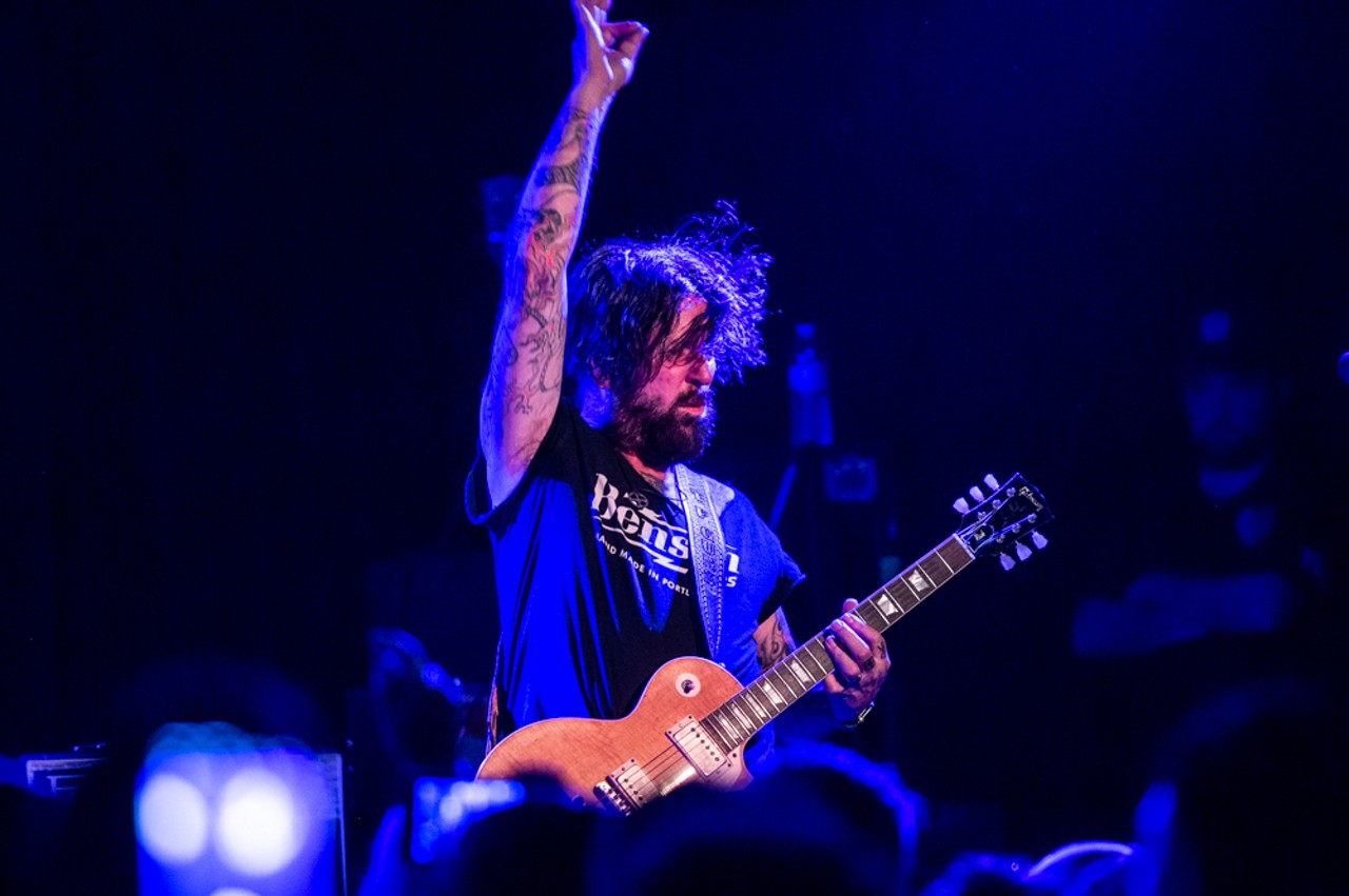 Everything we saw as L.A. Guns and Faster Pussycat rocked San Antonio's Paper Tiger