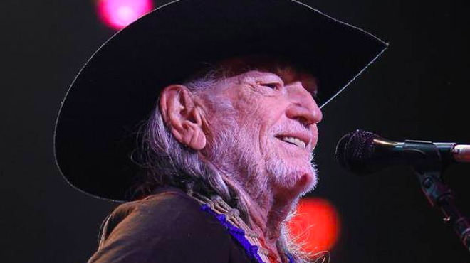 Fall music festival at Willie Nelson's ranch cut short due to market uncertainty, organizers say