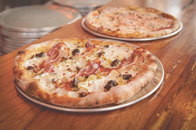 Huzzah—SoBro Pizza Co. is now offering personal pies - PAYTONPHOTOGRAPHY.COM