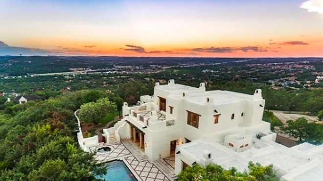 King of Country George Strait slashes asking price for his San Antonio estate to $7.5 million