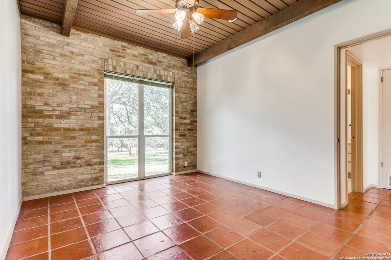 Mid-Century Modern home for sale in San Antonio was designed by Tower of the Americas architect