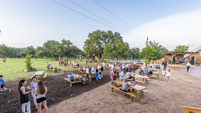 Boerne Restaurant Dog & Pony Grill Will Open a New On-Site Dog Park This Weekend